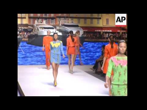 Anna Molinari shows Spring Summer collection at Milan