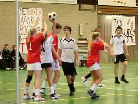 Fragment 1 competitiewedstrijd Merwede B1 - HKC B1 [28 januari 2012]