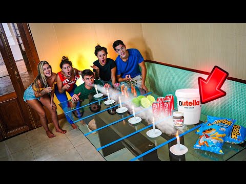 ONDE VOCÊ ASSOPRAR A VELA, É A COMIDA QUE VOCÊ VAI TER QUE COMER!! [ REZENDE EVIL ]