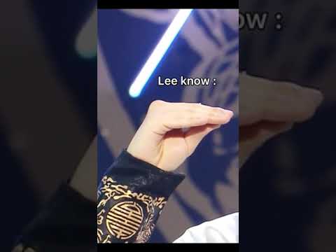 like what jeongin say : TiNY hANd so TinY😭♥️ #hyunjin #leeknow #felix #straykids #thunderous #skz