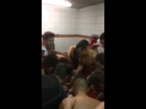 1er journée CFA 2 Evian TG contre ASF  Andrézieux-Bouthéon : scène de joie dans les vestiaire