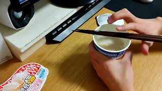 カップヌードルシーフード味×雪見だいふくがウマいってマ？ｗｗｗ