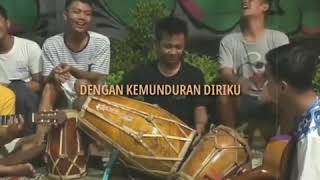 Download lagu Engkau pastinya tersenyum dg kemunduran diriku{status wa} mp3