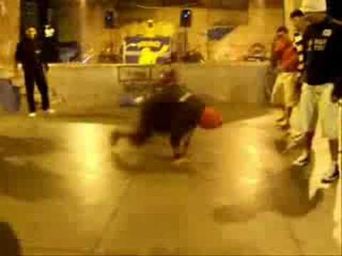 Floor Riders/Qdm vs Intrusos/Squeleton