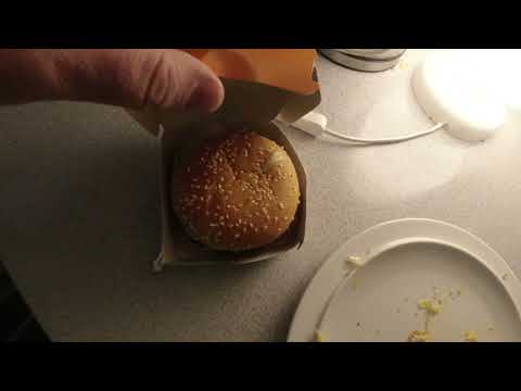 MongoTV_6762 - NYT SOFABORD - SPISER FØRSTE BIG MC BURGER FRA MC DONALDS I MANGE ÅR