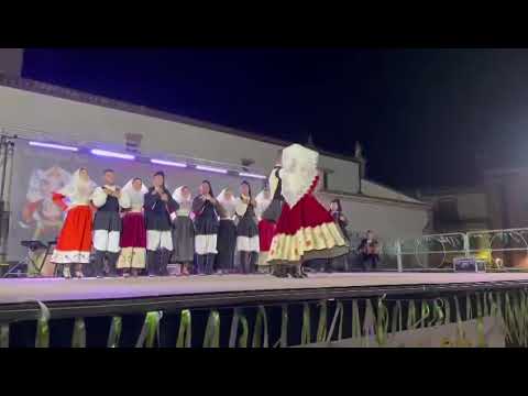 Davide Caddeo  gruppo folk s'agesa  Tuffudesu  di  Osilo