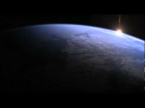 Satoshi Tomiie Feat. Robert Owens & Cevin Fisher - Darkness