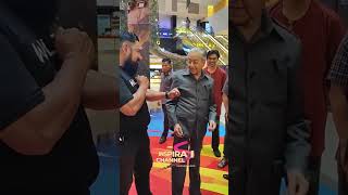 Download lagu Jgn rapat kalau ilmu panjang sejengkal, Tun Dr Mahathir tunjuk skill silatnya mp3