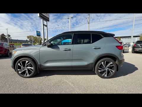 2020 Volvo XC40 R-Design