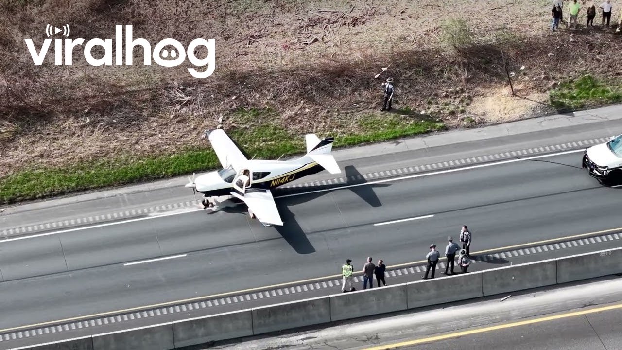 Plane Lands on Pennsylvania Highway || ViralHog