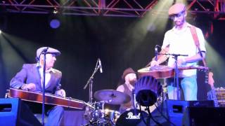 Jeff Lang ft. Mike Witcher - My Mother Always Talked To Me @Port Fairy Folk Festival 11 March 2012