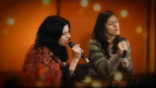 Elisa feat Terra Naomi - RIVER (Joni Mitchell) - auguri di Natale 2009