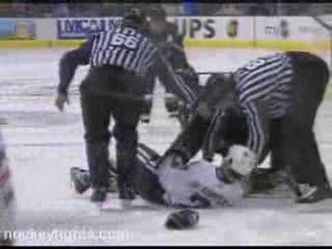 Brent Seabrook vs Steve Ott