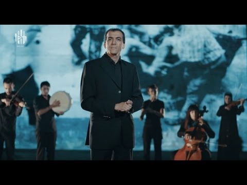 رشيد غلام. ترسم الأغنية صورة البطولة والتضحية في ميدان ( رابعة العدوية )