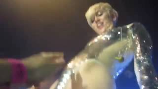 Miley Cyrus Allows Fans to Touch Her Vagina & Butthole During Performance