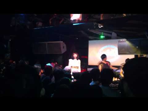 HayBomb - Whoa ( Paramore Cover )