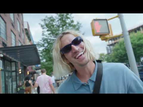 Video thumbnail for She’s Just the Type of Girl