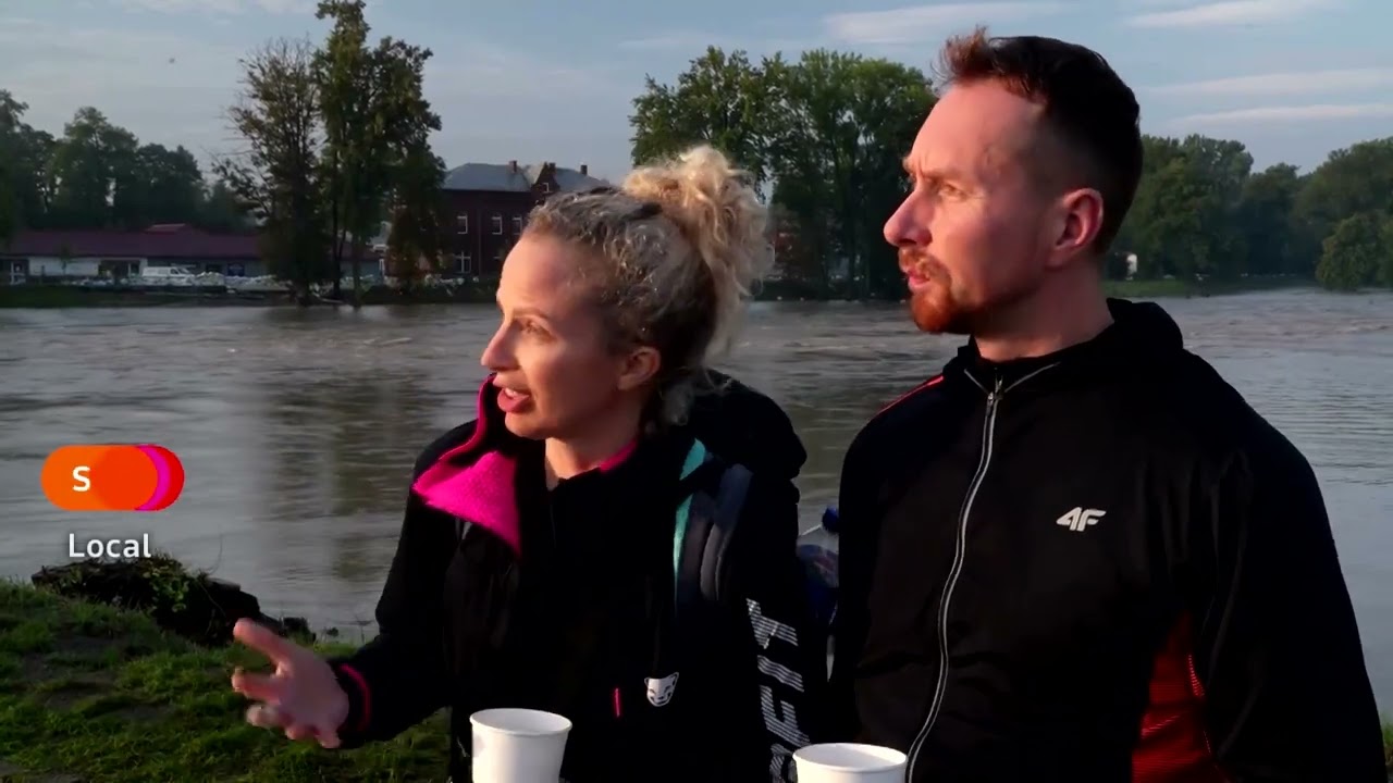 Polish town saved by sandbags as central Europe fights back floods | REUTERS