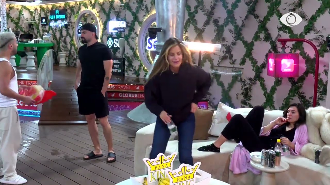 Momente pozitive, Valbona dhe Jozi këndojnë së bashku