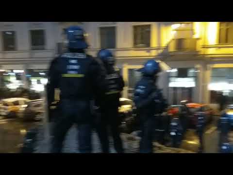 04.12.2021 - Demo in Frankfurt aufgelöst - Grundrechte war da was ? Herr Papier klärt auf 😅✌