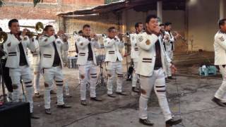 Banda Imperio De colima -- Para Poder LLegar A TI (En ViVo)