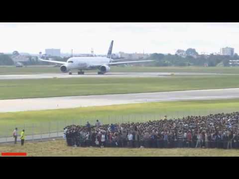 AIRBUS A350 XWB FIRST FLIGHT
