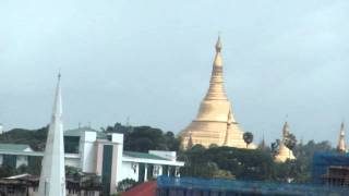 preview picture of video 'アキーラさんお薦め！ミャンマー・ヤンゴン・シュエダゴンパヤー1,Yangon'