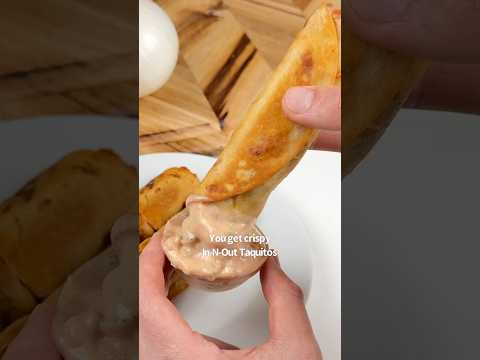 Low Carb Tortilla Wraps with Ground Beef and Cheddar