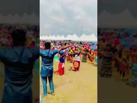 praise day with Moses diamond @Isokonewstv #isokomusic #song #worshipsongs #warri