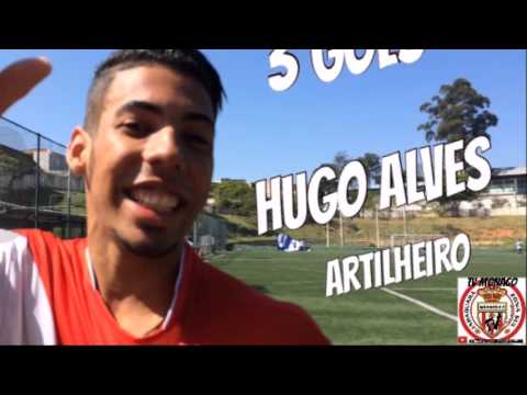 Artilheiro da partida com 3 gols Hugo Alves
