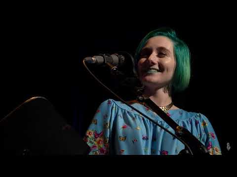 eTown On-Stage Interview - Jessica Lea Mayfield
