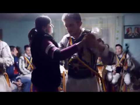 [08] Calusarii din Tarsa - jucatul fetelor in casa la gazda (27 decembrie 2017)