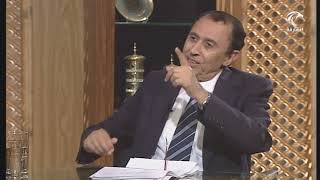 { خَتَمَ اللهُ عَلَى قُلُوبِهِم وَعَلَى سَمعِهِمْ ۖ وَعَلى أَبصَارِهِم غِشَاوَةٌ } ما سبب رفع غشاوة؟ image