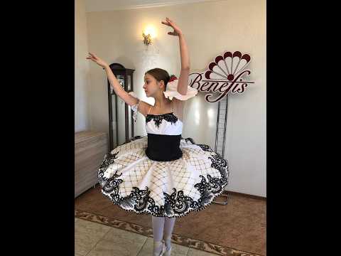 Ballet costume P 1312A - video 2
