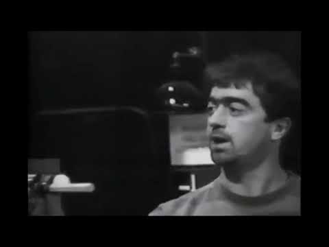 R.E.M.'s Bill Berry demonstrates playing a shaker (egg/sand shaker combo, on a stick!)