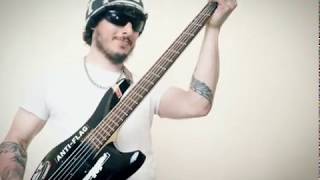 Woodpecker From Mars -Faith  No More - Bass  Guitar Cover by Andres Johnstone