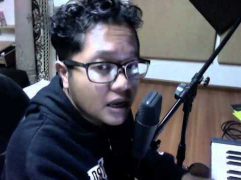 Gio Bila Cinta(his first appearance)