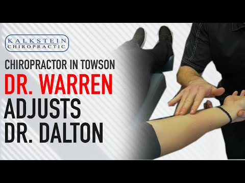 Il Dott. Warren cura il Dott. Dalton per un dito schiacciato | Tessuti molli e aggiustamento | Ka...