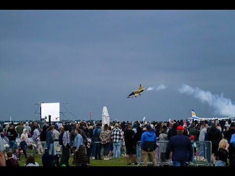 Odlotowe Suwałki Air Show obejrzały tysiące ludzi. Impreza z międzynarodową renomą