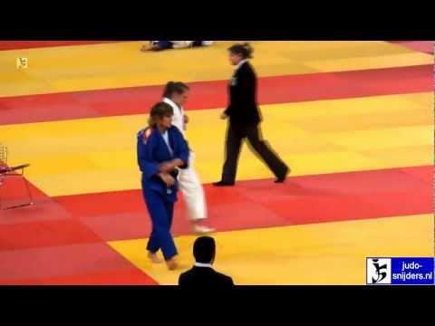 Judo 2012 Grand Slam Paris: Schlesinger (ISR) - Aguirre (ESP) [-63kg]