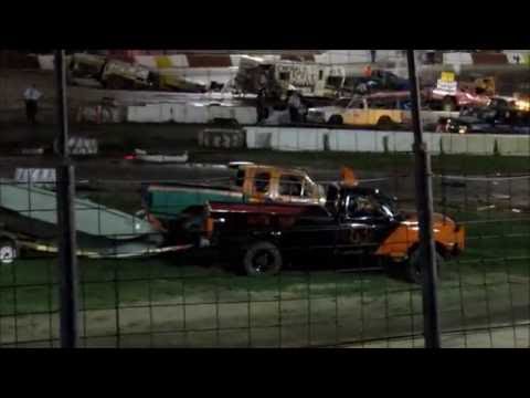 world famous figure 8 trailer race rockford speedway 8/06/2016