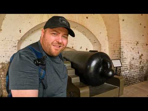 Exploring A Civil War Costal Fort!