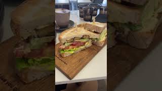 Breakfast at Conscious Cravings Co - Gluten free BLT 👏🏼 #vegan #veganfood