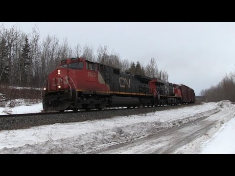 CN Train Spotting HD: CN 2629 & 2279 Leads CN 301 West At Seba Beach AB 4/8 2/19/15