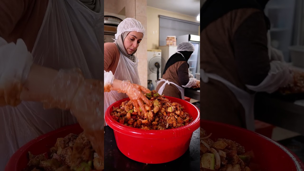 Anera delivers hot meals to displaced Palestinians in Nahr el Bared