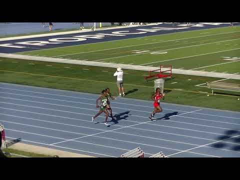 Girls 200 Meter Dash Heat 12 Prelim Sam Burley Hall of Fame - 3/2/2019