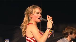 Duffy - Distant Dreamer Live at Glastonbury  2008