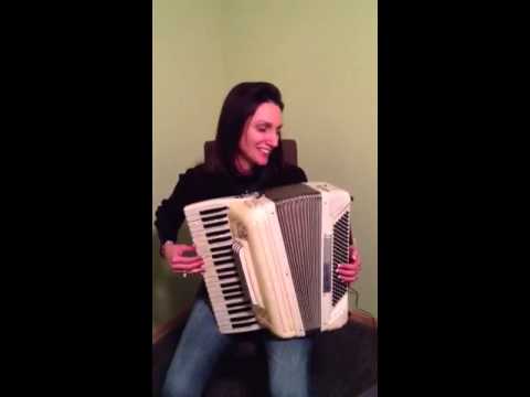 Accordion song "Vegetables on Parade"