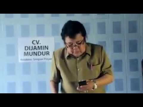 Lawak batak apa katanya? Apa kau bilang?