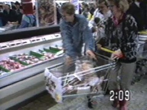 1987 Nieuwsflits februari - Hoorn: Moordspel - de prijs is 3 minuten gratis winkelen Fam. Dontje